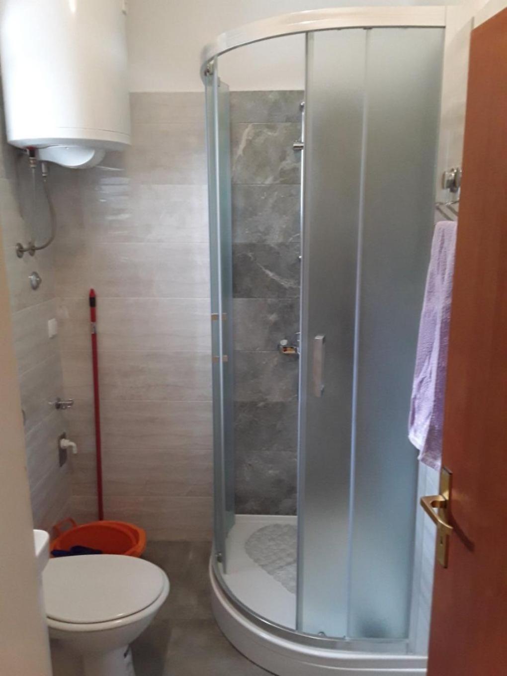 Apartments Frane-20M From Beach Barbat na Rabu Ngoại thất bức ảnh