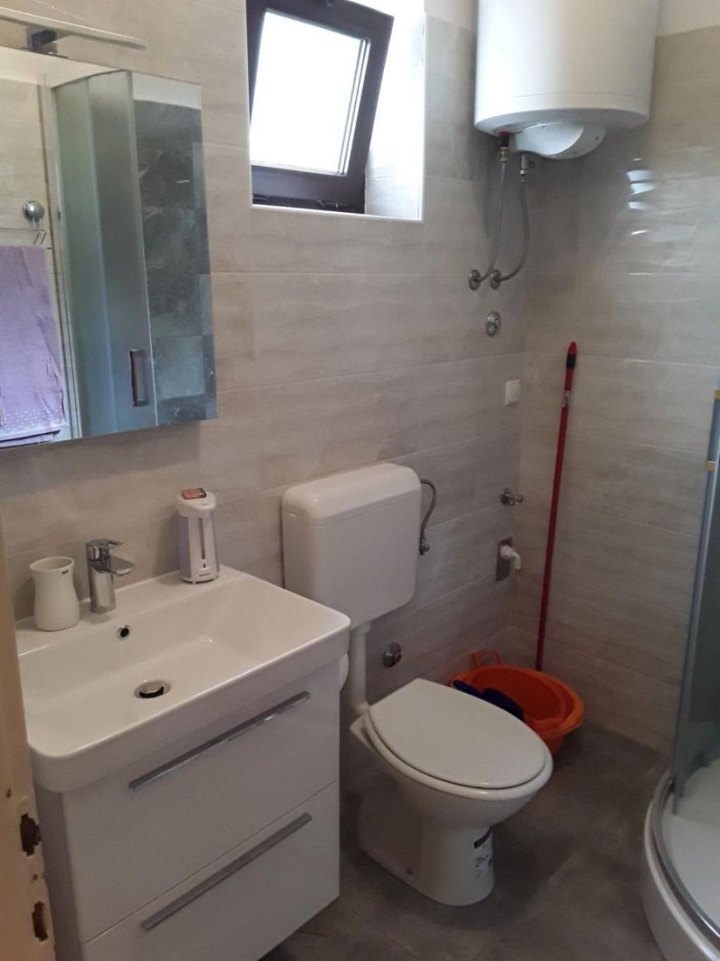 Apartments Frane-20M From Beach Barbat na Rabu Ngoại thất bức ảnh
