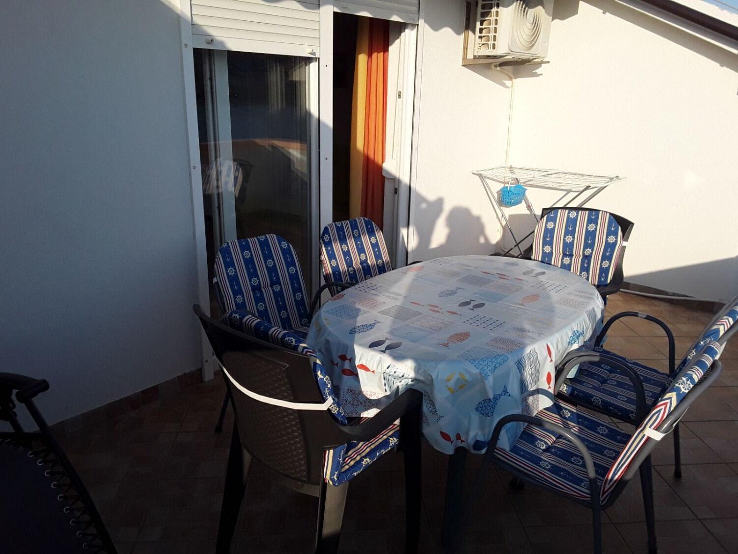 Apartments Frane-20M From Beach Barbat na Rabu Ngoại thất bức ảnh